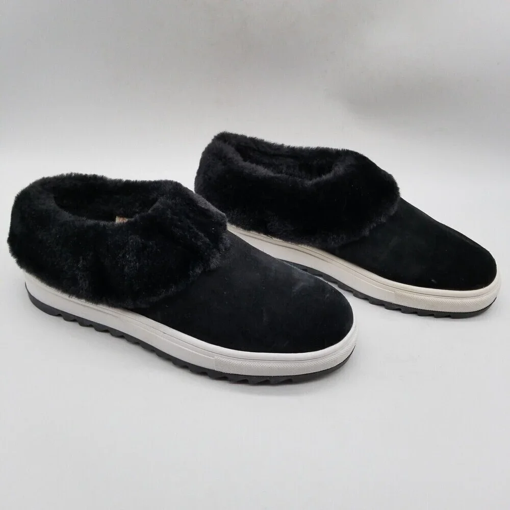 BLONDO Women Suri Waterproof Slip-on Sneaker In Black‎ Suede 5.5